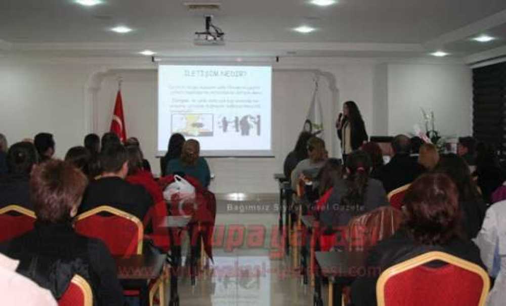 Çorlu Kent Konseyinden Aile İçi İletişim Konulu Eğitim Semineri