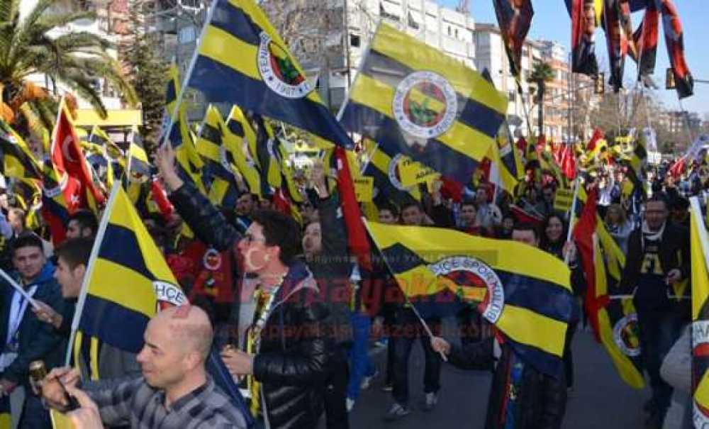 Çorlu Fenerbahçeliler Derneği Kadıköy'e Çıkarma Yaptı