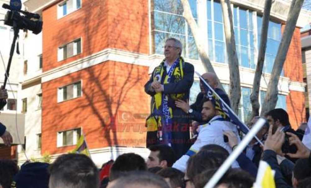 Çorlu Fenerbahçeliler Derneği Kadıköy'e Çıkarma Yaptı