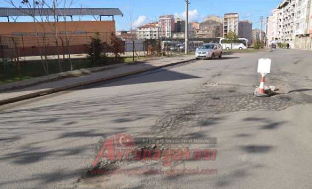 Bozuk Yola Vatandaş Çözümü