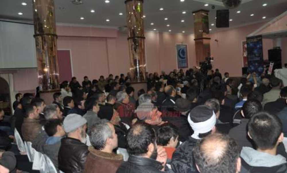 Anadolu Gençlik Derneği`nden 82 İl 82 Sahabe Konferansı