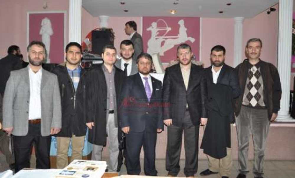 Anadolu Gençlik Derneği`nden 82 İl 82 Sahabe Konferansı