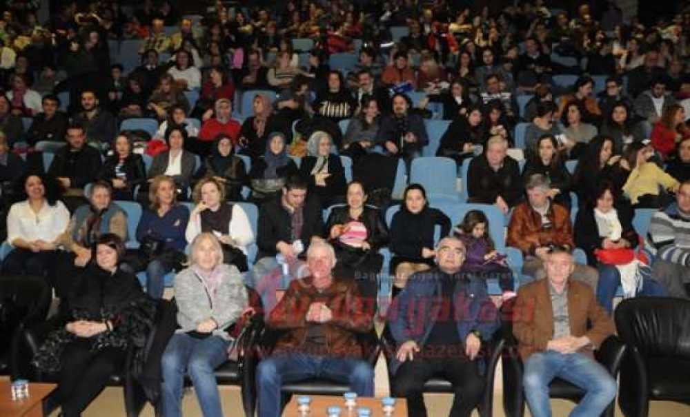 Dans Gösterisi Büyüledi