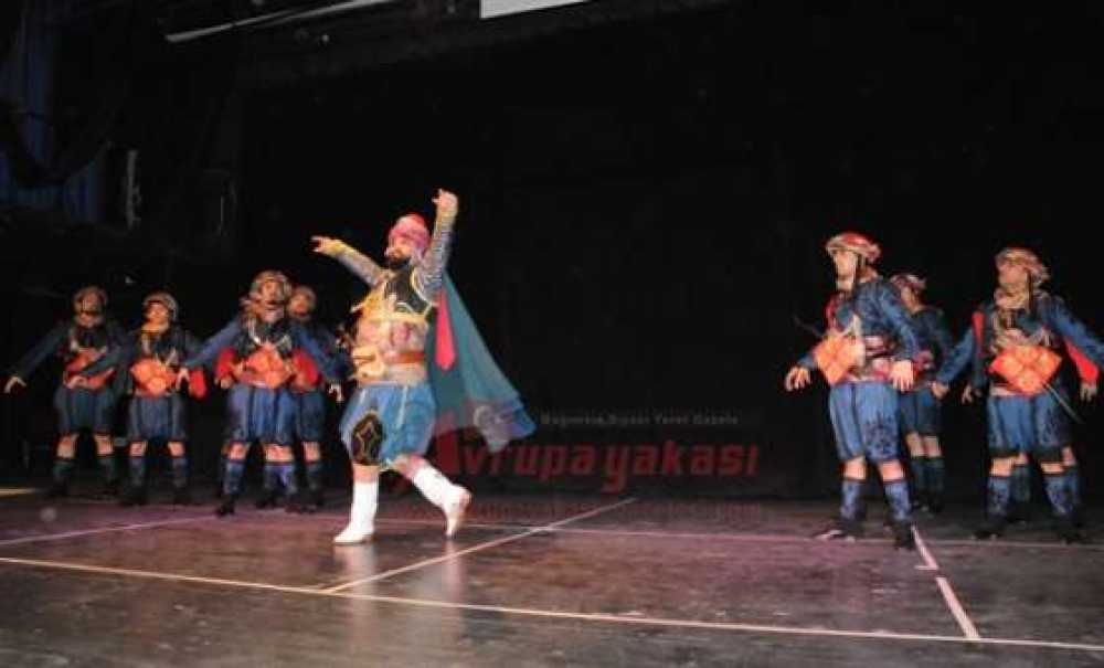 Dans Gösterisi Büyüledi