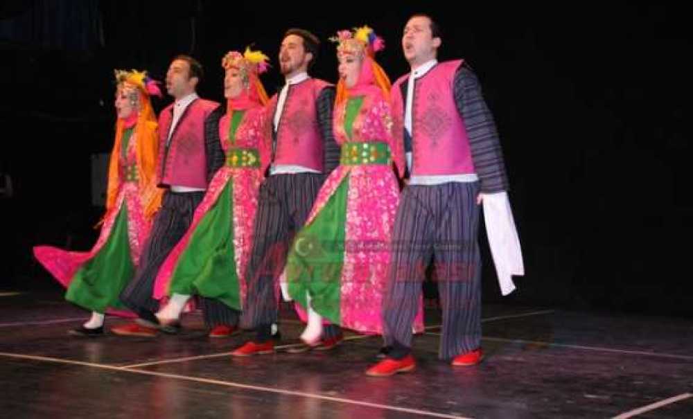 Dans Gösterisi Büyüledi