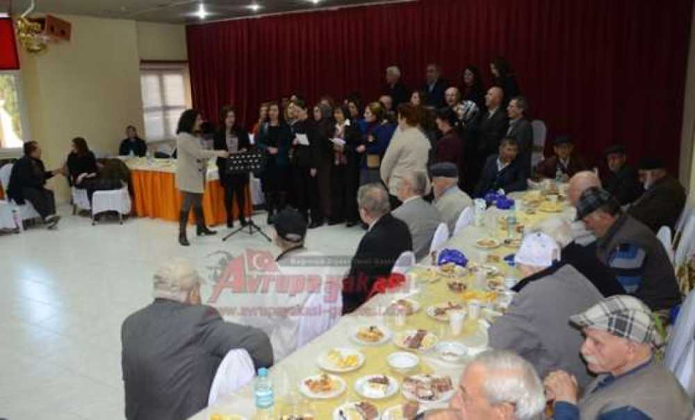 Huzurevi'nde 8 Mart Kutlaması (Görüntülü)