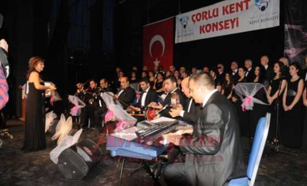 Çorlu Kent Konseyi Türk Sanat Müziği Topluluğu'ndan Müzik Ziyafeti