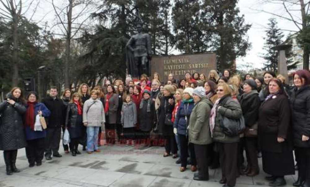 Chp Çorlu İlçe Örgütü`nden Kadınlar Günü Eğlencesi