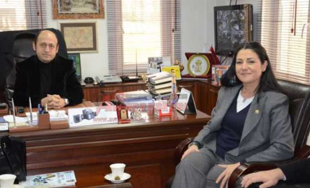 Belediye Başkan Adayı Özlem Yemişçi'den Gazetemize 10. Yıl Ziyareti
