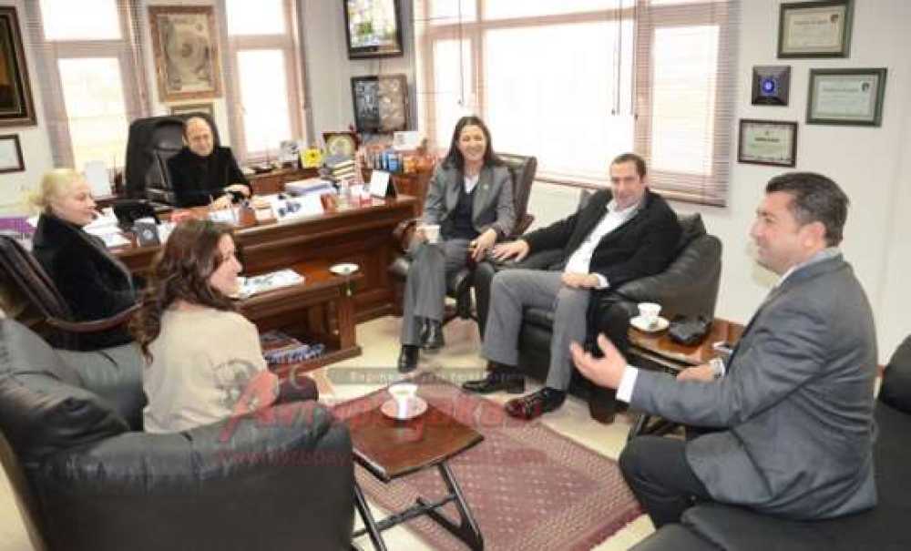 Belediye Başkan Adayı Özlem Yemişçi'den Gazetemize 10. Yıl Ziyareti