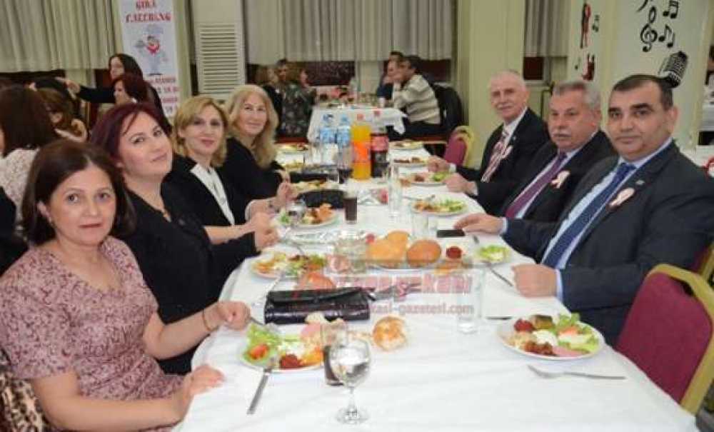 Çorlu'daki Göçmenler Kadınlar Günü Eğlencesinde Buluştu