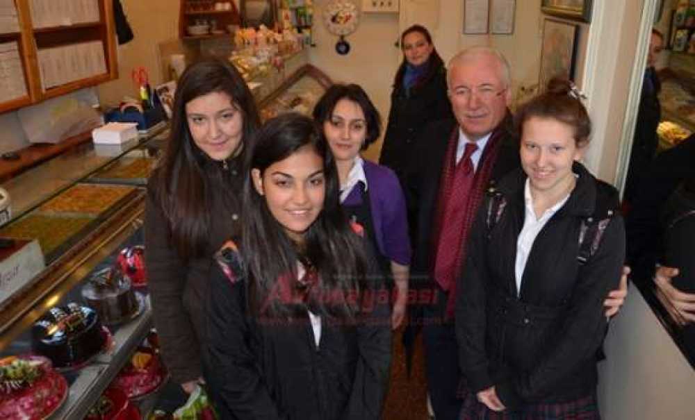 Ak Parti İstanbul Milletvekili Hüseyin Bürge;