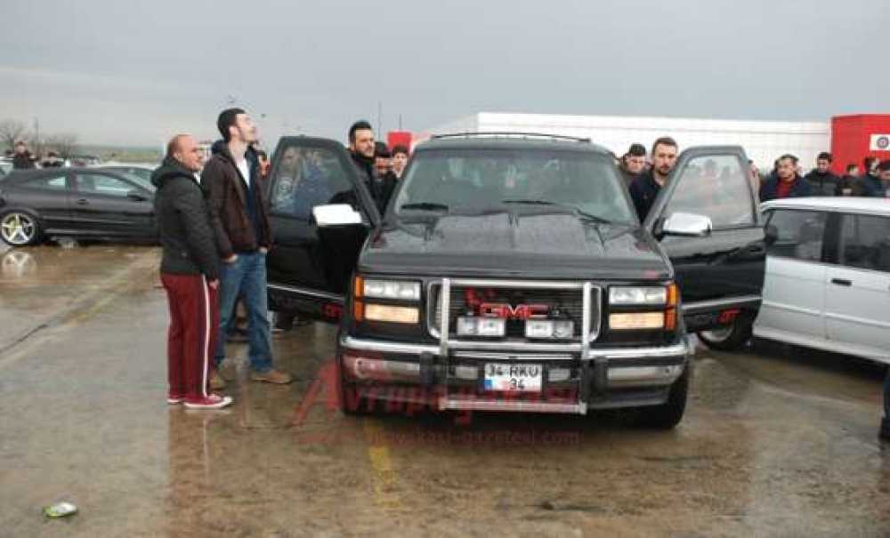 Modifiyeli Araç Tutkunları Çorlu`da Buluştu