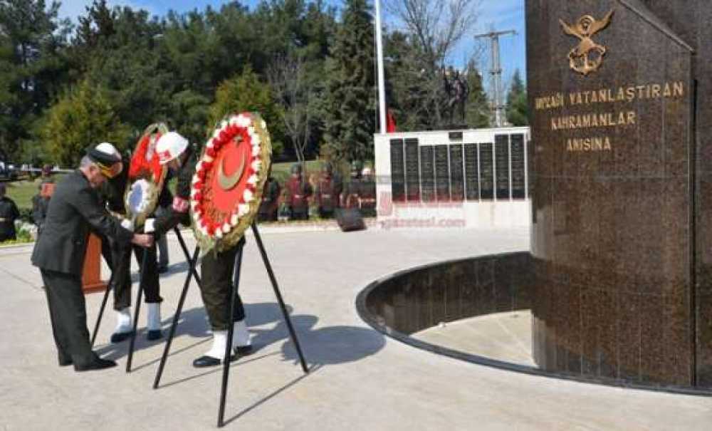 Çanakkale Şehitlerini Anma Töreni Düzenlendi (Görüntülü)