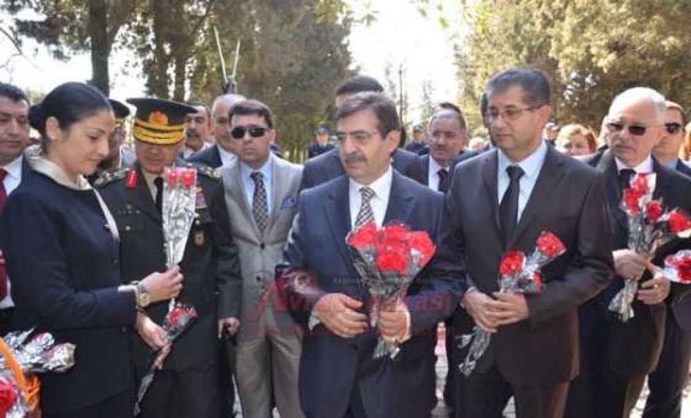 Çanakkale Şehitlerini Anma Töreni Düzenlendi (Görüntülü)