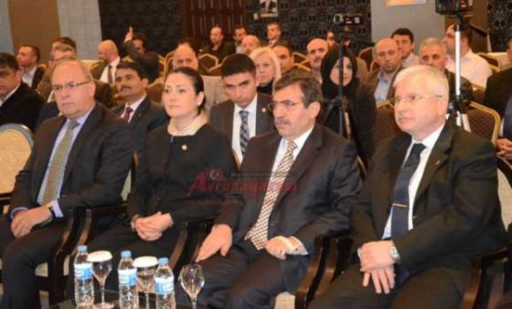 Bakan Güllüce`den Özlem Yemişçi`ye;