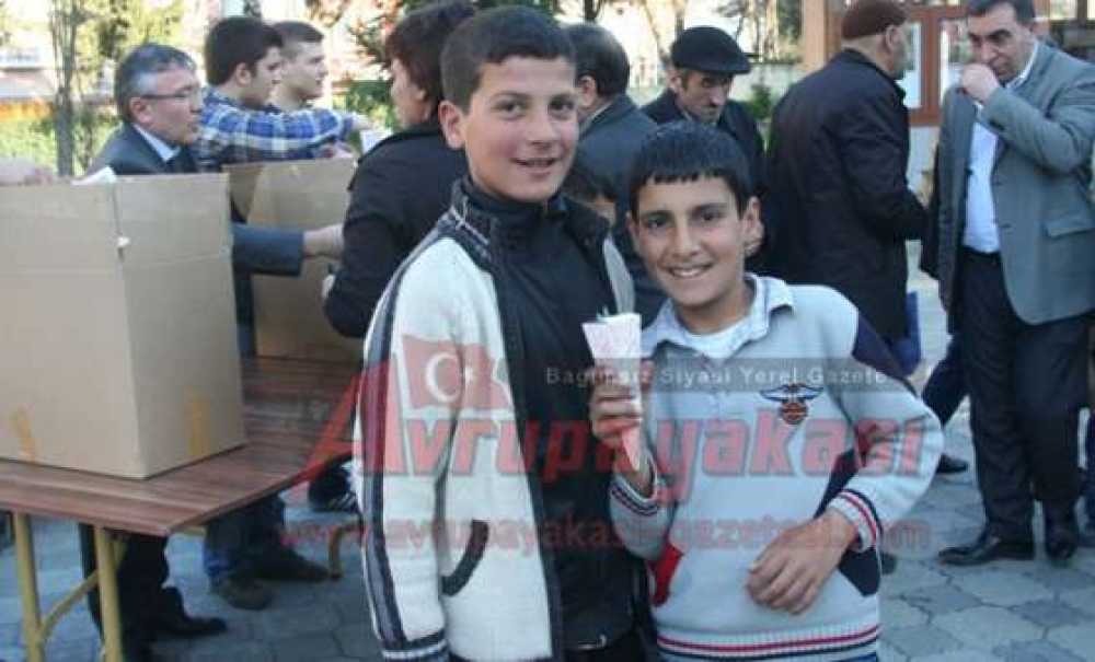 Çorlu Belediyesi Şehitlerin Anısına Mevlit Okuttu