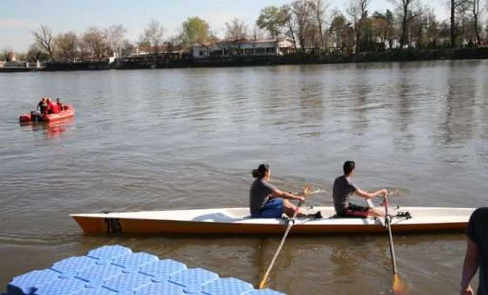 Trakya Üniversitesi Kürek Takımı Meriç Nehrinde