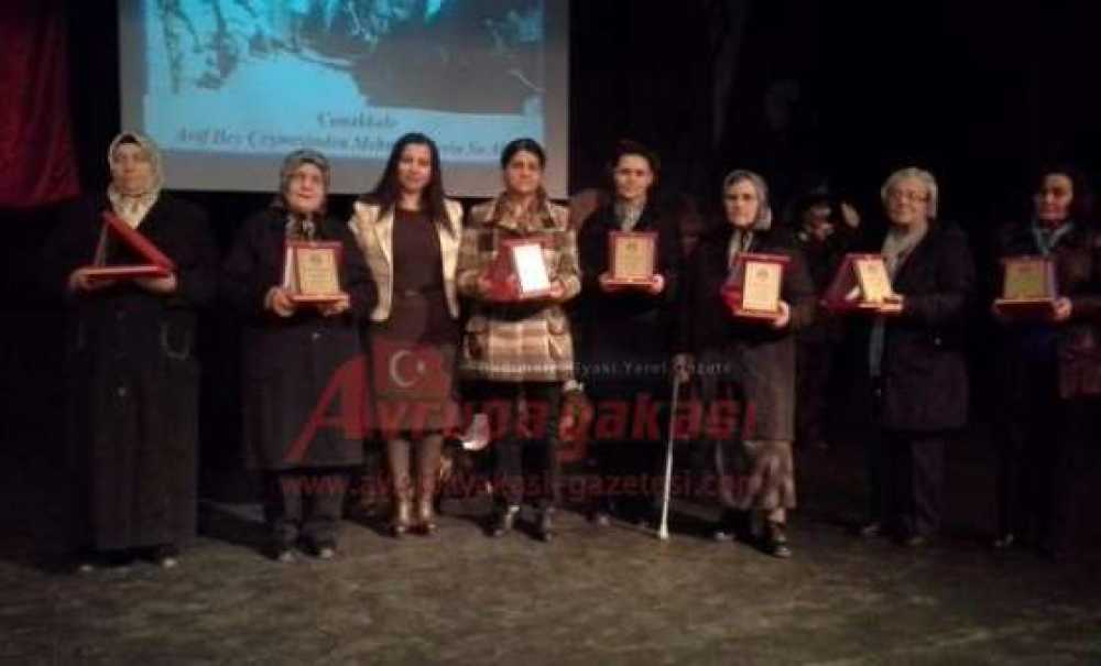 Anma Programı Düzenledi