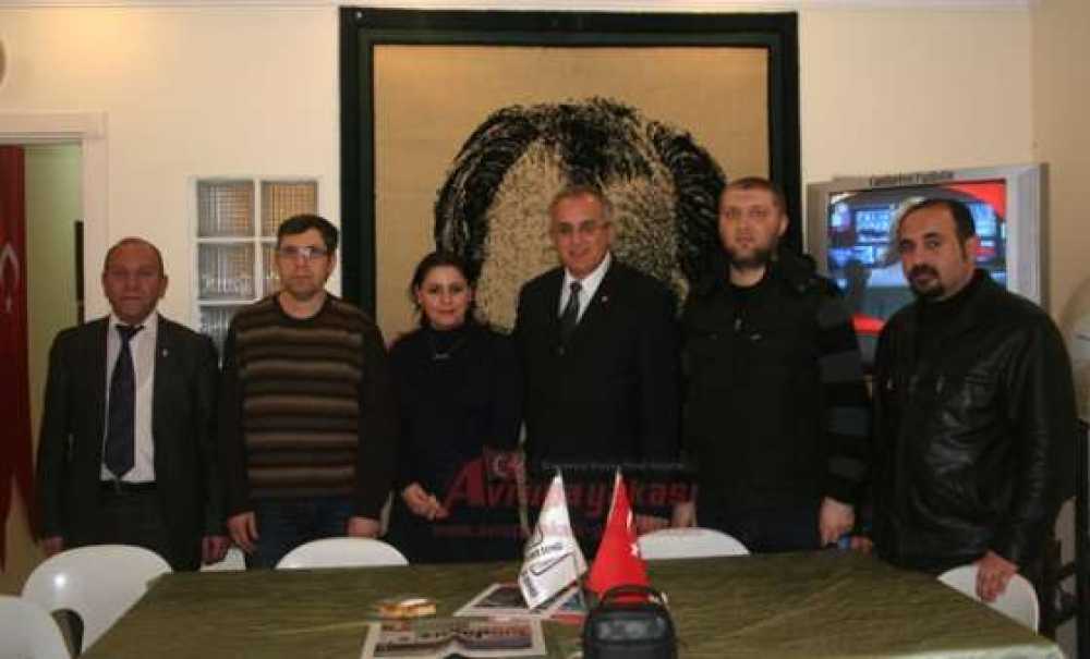 İp Adayı Esmer`den Ziyaretler