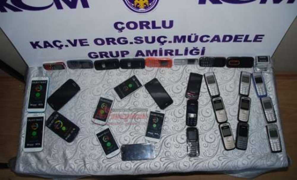 Çorlu Polisi Kaçak Cep Telefonu Ele Geçirdi