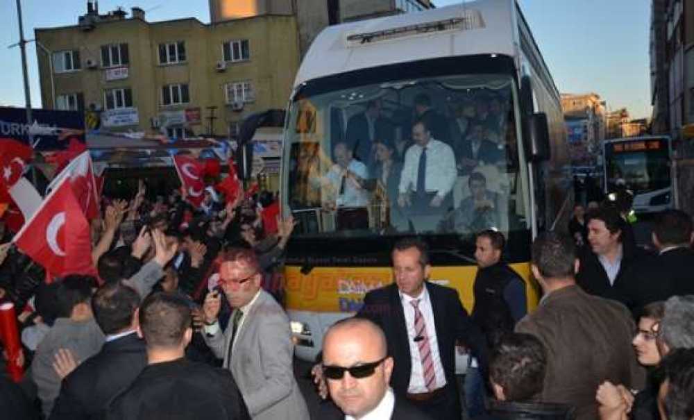 Müezzinoğlu Ve Topbaş'dan Özlem Yemişçi'ye Destek (Görüntülü)