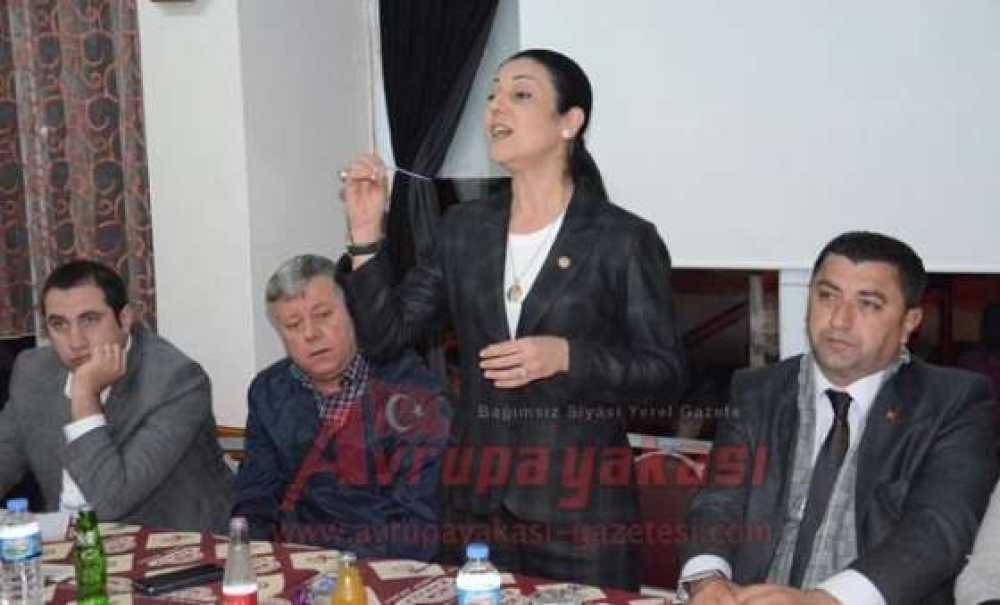 Özlem Yemişçi Malkaralılar Derneği'nde