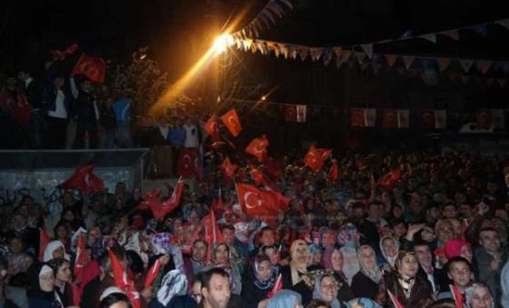 Nusratiye Ve Silahtarağa Mahalleleri Özlem Yemişçi`yi Bağrına Bastı