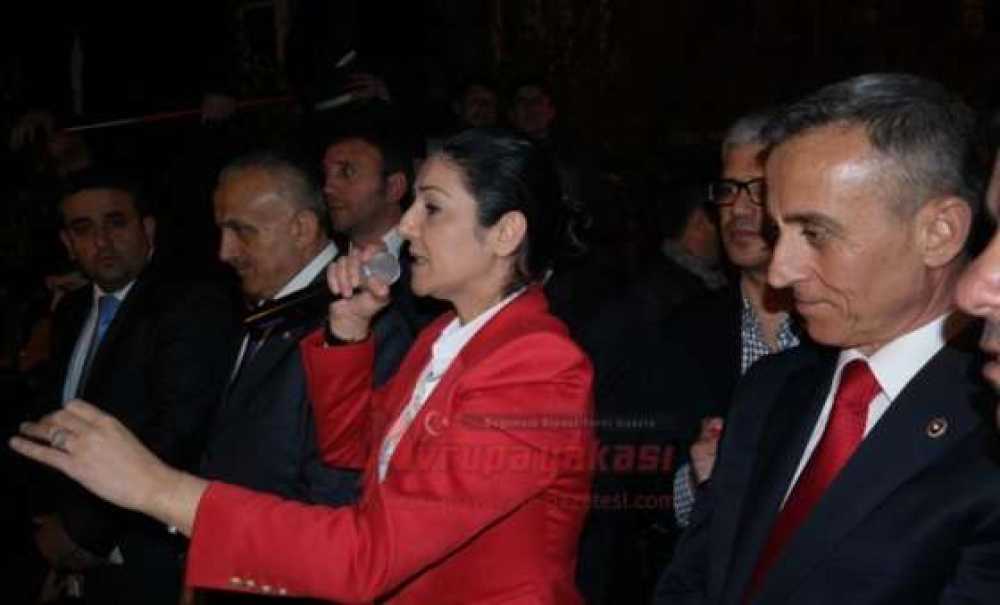 Nusratiye Ve Silahtarağa Mahalleleri Özlem Yemişçi`yi Bağrına Bastı