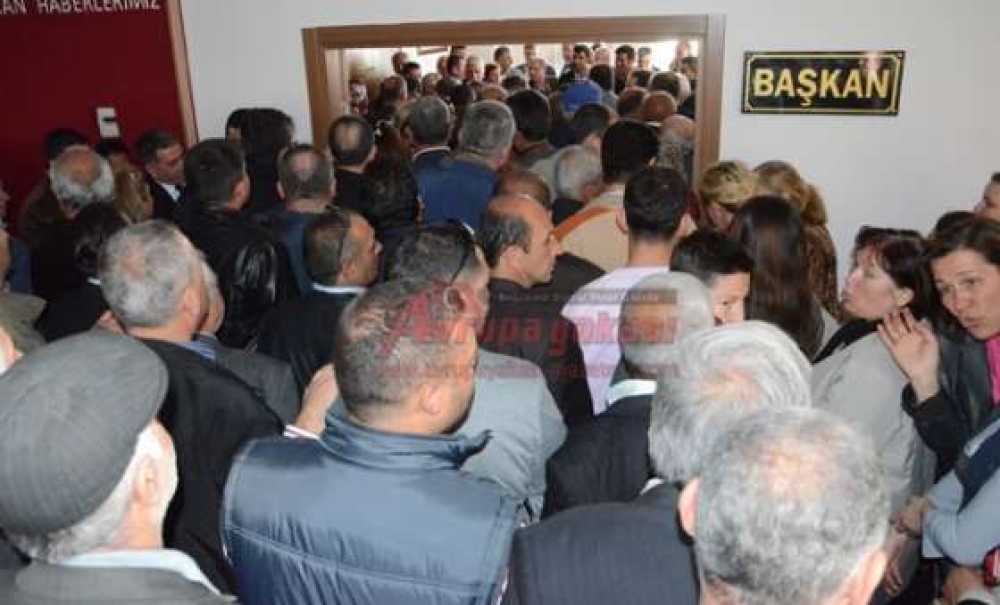 Başkan Rasim Yüksel'i Tebrik Etme Yoğunluğu