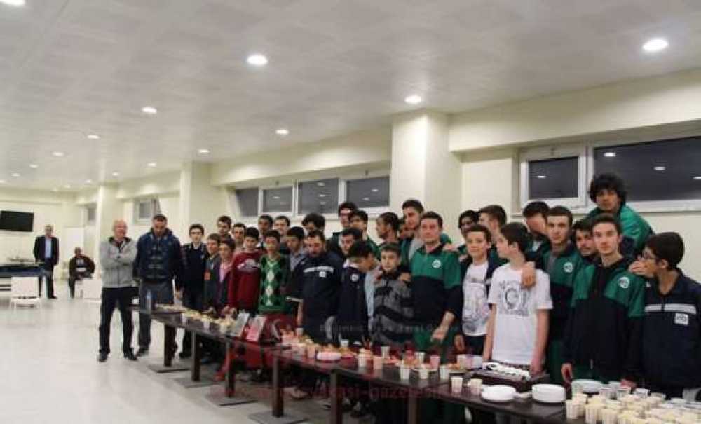 Çbsk`dan Duble Şampiyonluk Kutlaması