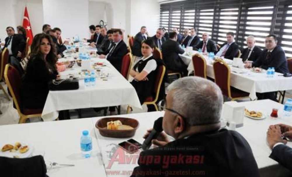 Başkan Baysan Meclis Üyeleriyle Kahvaltıda Buluştu