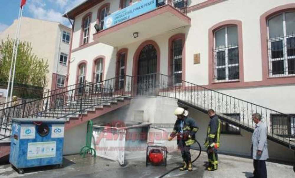 Okulda Korkutan Yangın
