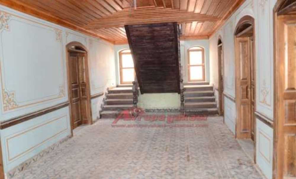 111 Yıllık Bina Bitiyor