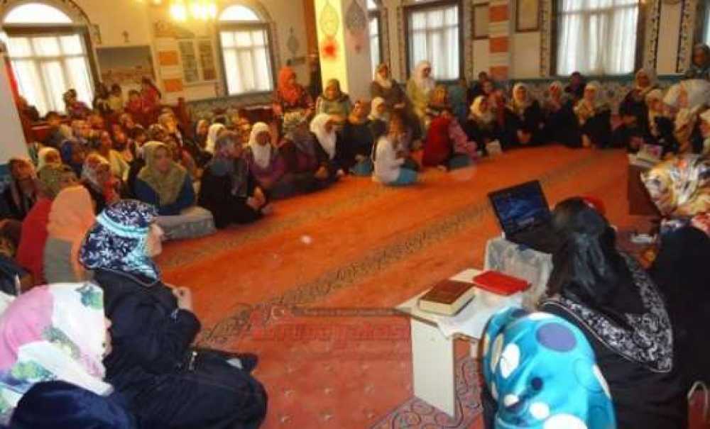 Hıdıarağa Mahallesi `nde Kutlu Doğum Programı Düzenlendi