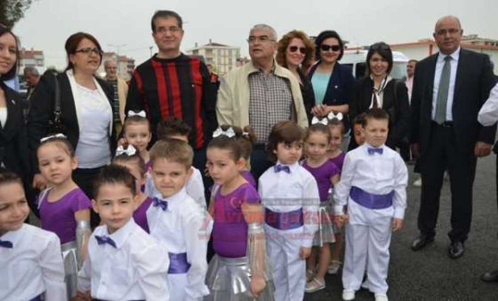 Kaymakam Doğan Ve Başkan Baysan Çocuklarla Buluştu