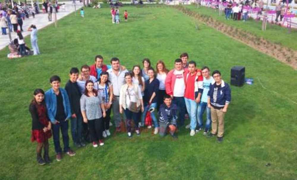 Chp Gençlik Kolları Lise Komisyonu`ndan 23 Nisan Kutlaması
