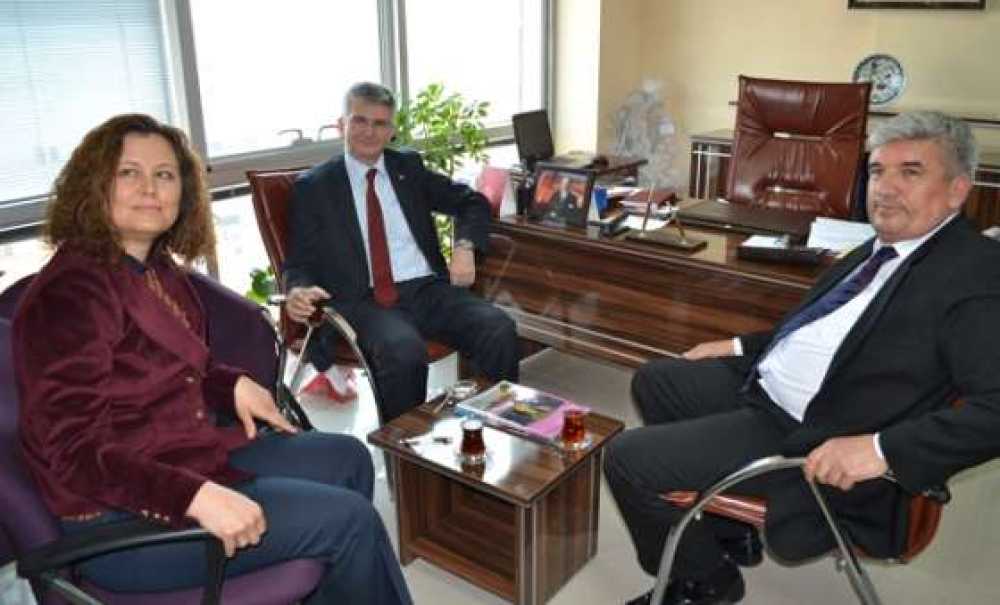 Ak Partili İnce, Chp'li Belediyeye Danışman Oldu