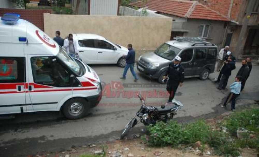 Kamyonete Çarpan Motosiklet Sürücüsü Yaralandı