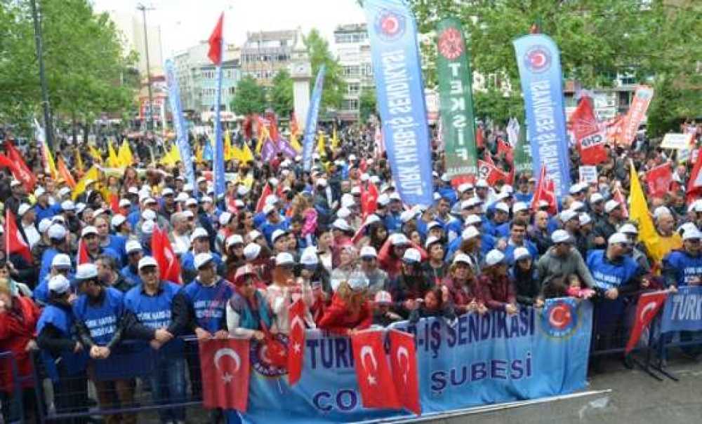 Çorlu`da 1 Mayıs Coşkusu