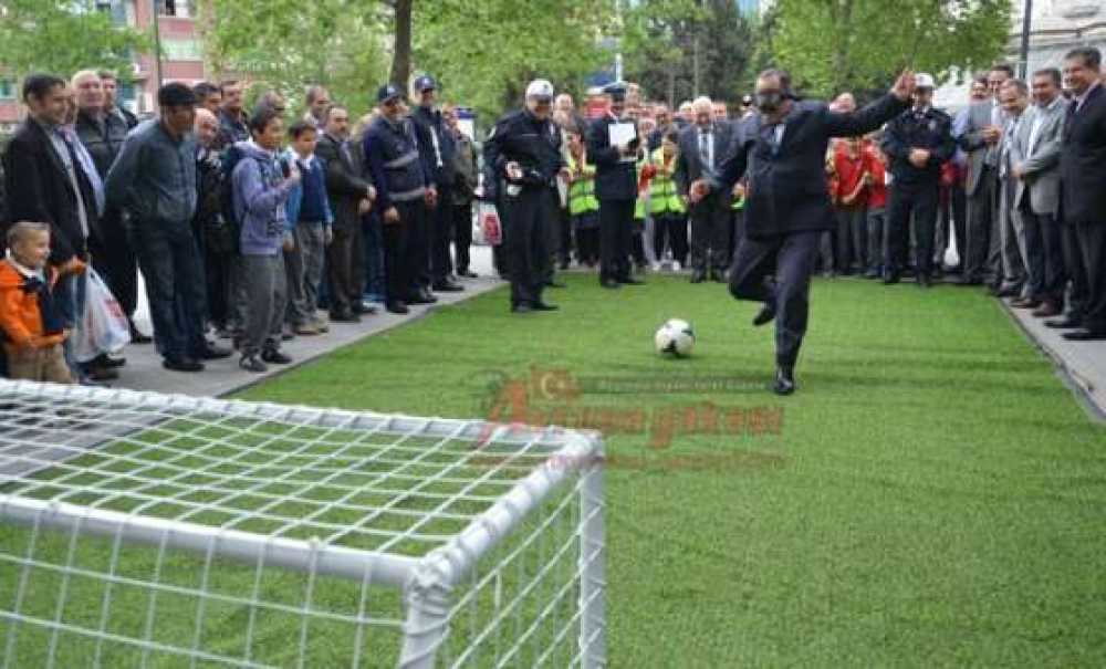 Alkol Gözlüğü Şaşkına Çevirdi