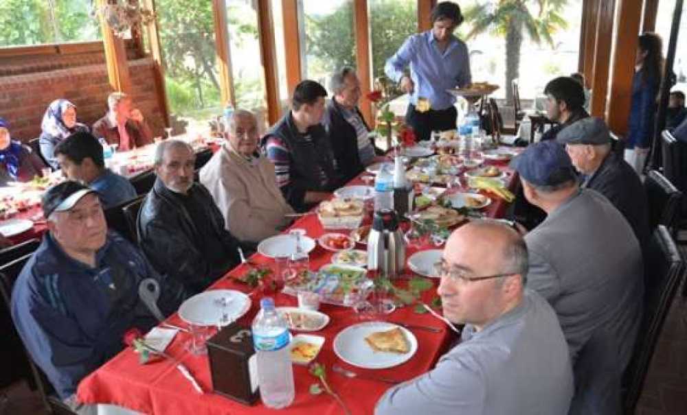 Ergene Belediye Başkanı Rasim Yüksel Engelliler Ve Aileleriyle Buluştu