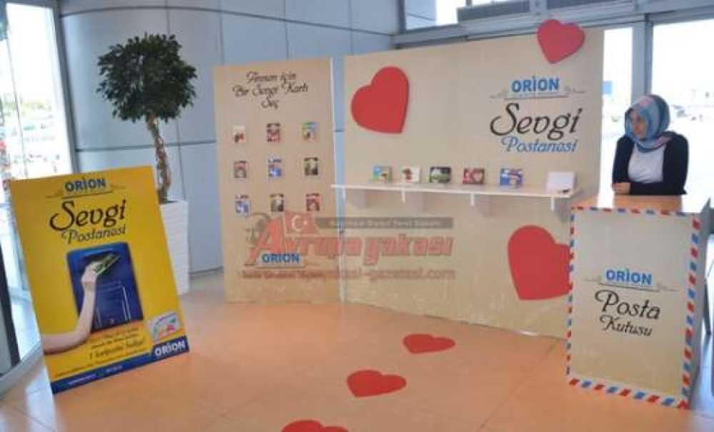 Sevgi Postanesi İlgi Görüyor