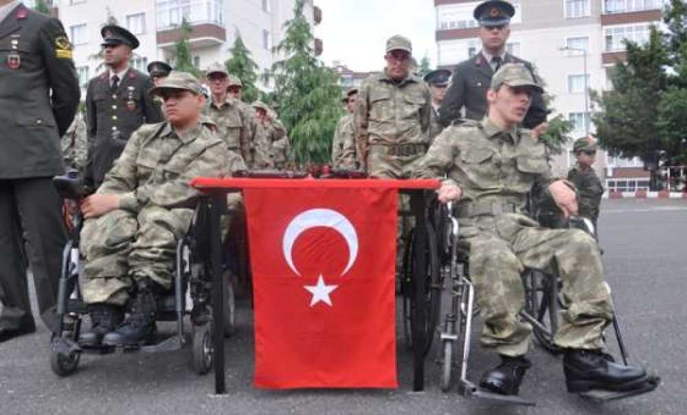 1 Günlük Asker Oldular