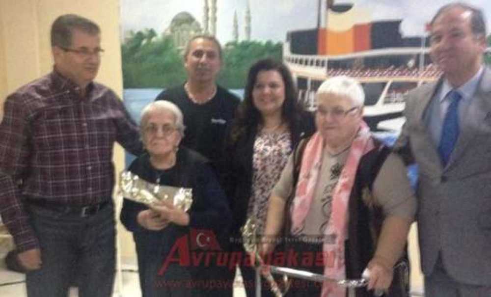 Çorlu Huzurevi`nde Anneler Günü Kutlaması