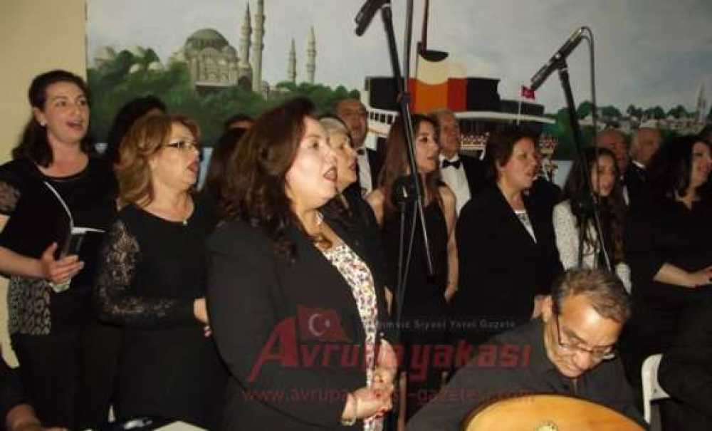 Çorlu Huzurevi`nde Anneler Günü Kutlaması