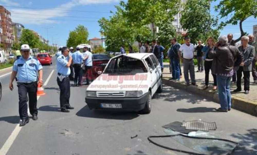 Çorlu'da Trafik Kazası: 2 Yaralı