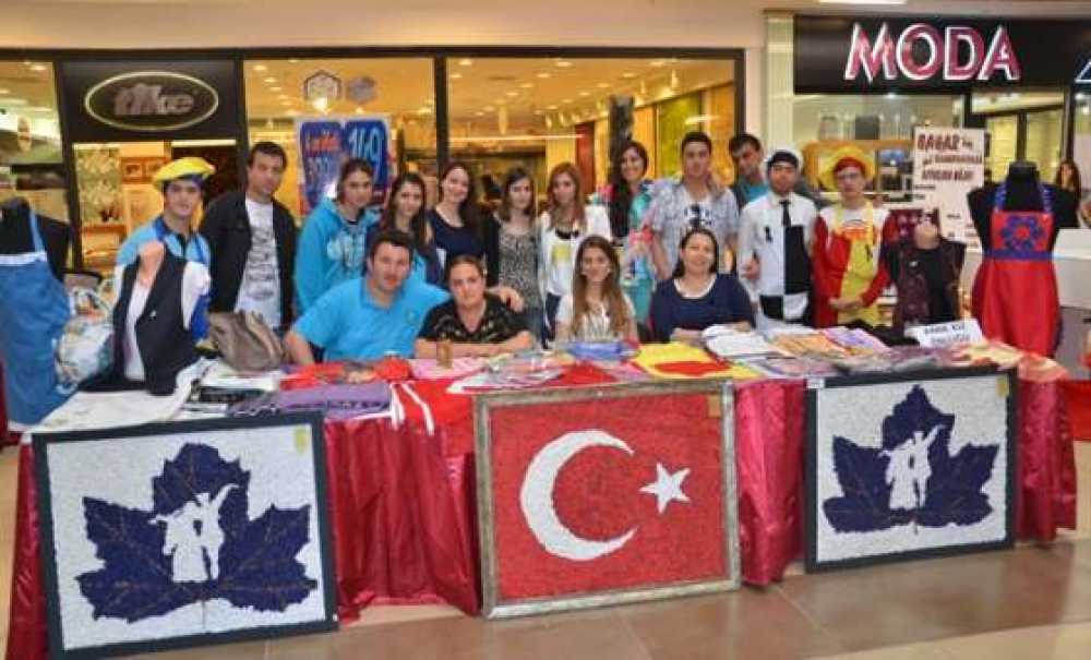 Sakatlar Derneği Okulundan Kermes