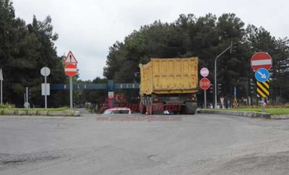 Sürücüler Kural Tanımıyor