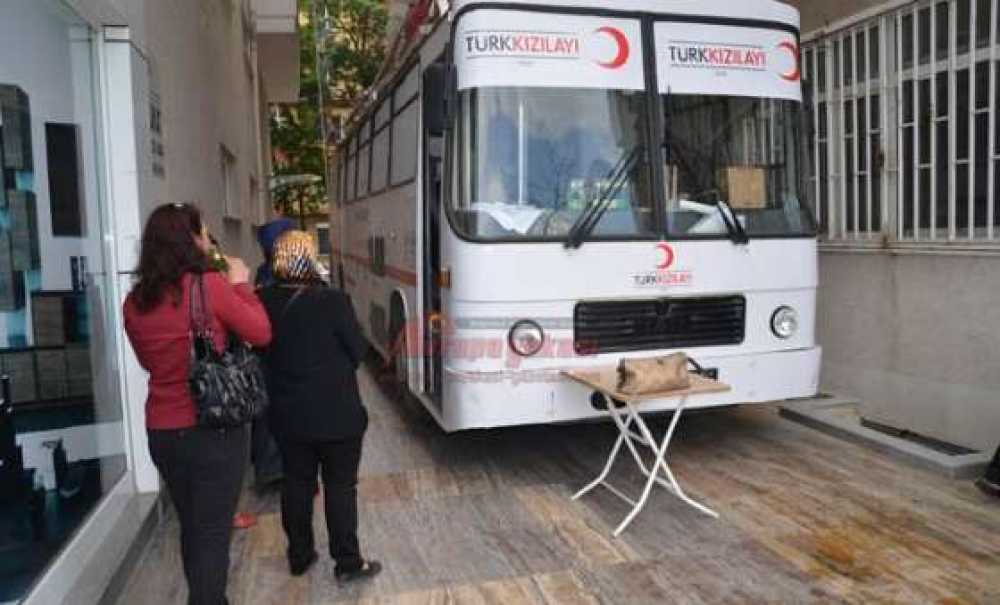 Ak Partili Kadınlardan Kan Bağışı Kampanyası